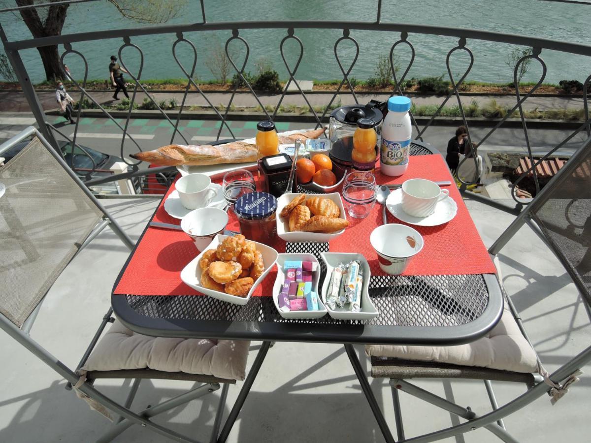 Les Pingouins De La Marne Bed and Breakfast Le Perreux-Sur-Marne Exteriör bild