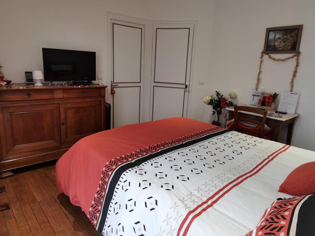 Les Pingouins De La Marne Bed and Breakfast Le Perreux-Sur-Marne Exteriör bild