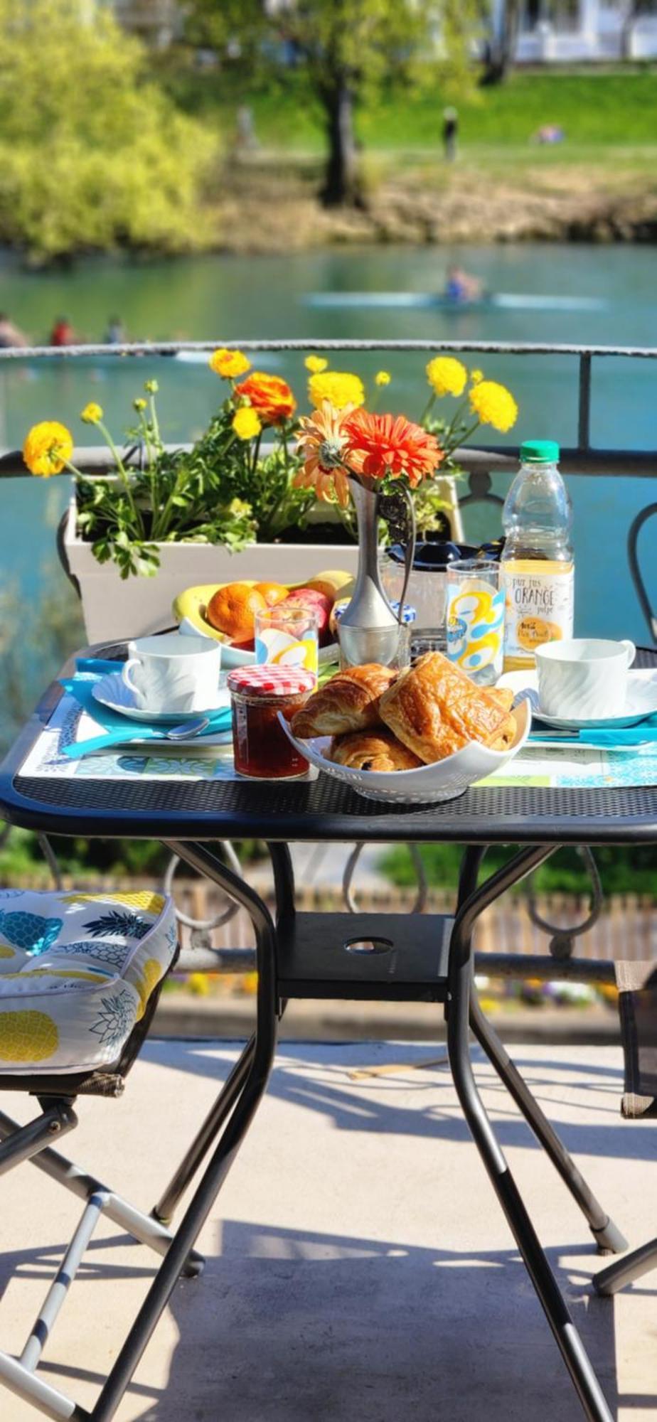 Les Pingouins De La Marne Bed and Breakfast Le Perreux-Sur-Marne Exteriör bild